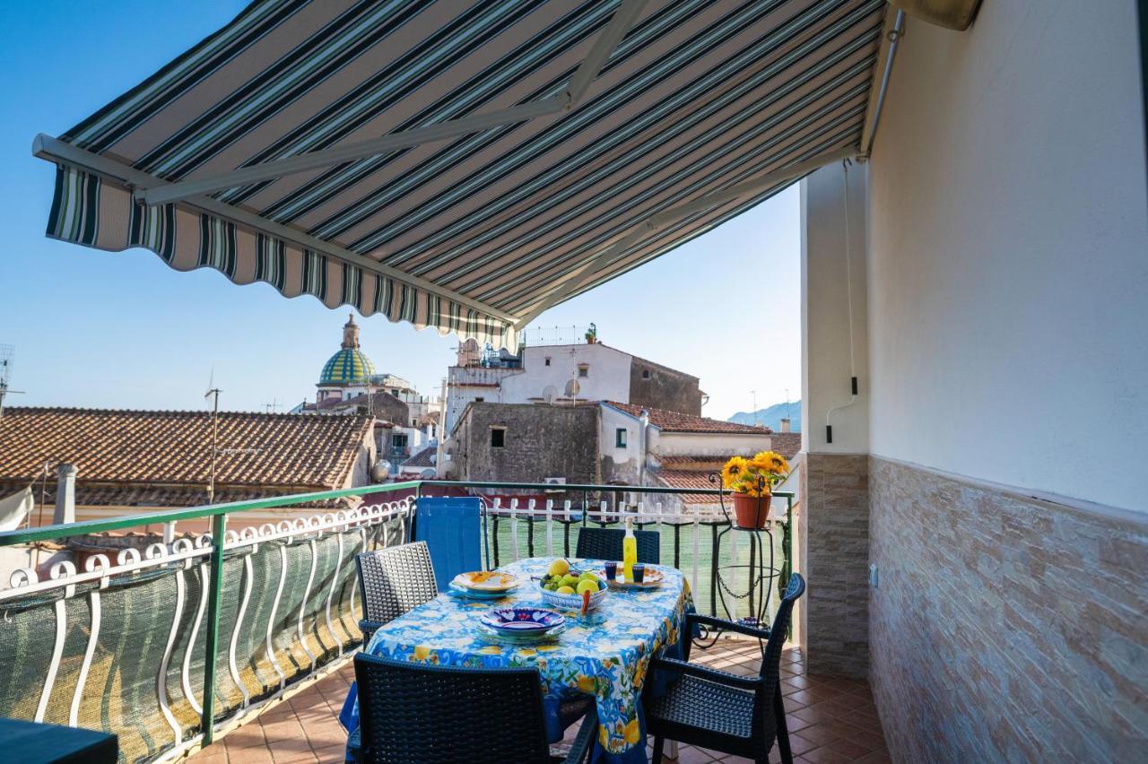 Casa Teresa Nel Centro Di Vietri Apartment Exterior foto